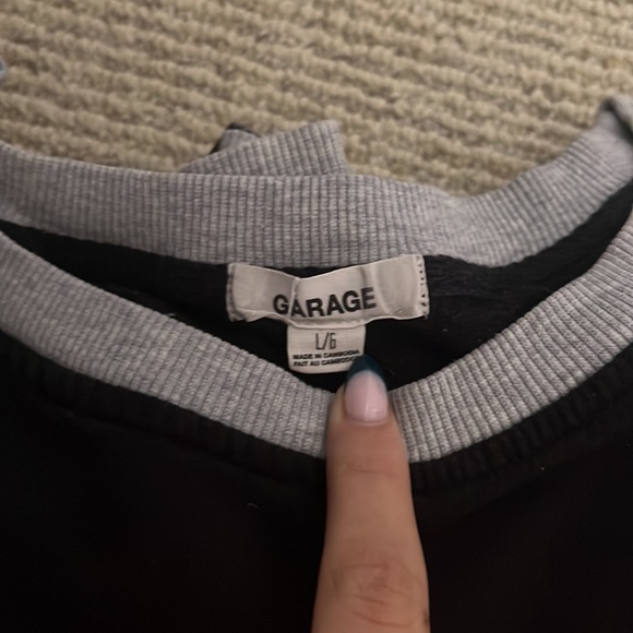 Garage grey and black crewneck - Picture 2 of 2